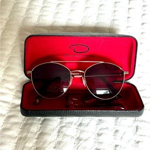 Oscar De La Renta sunglasses